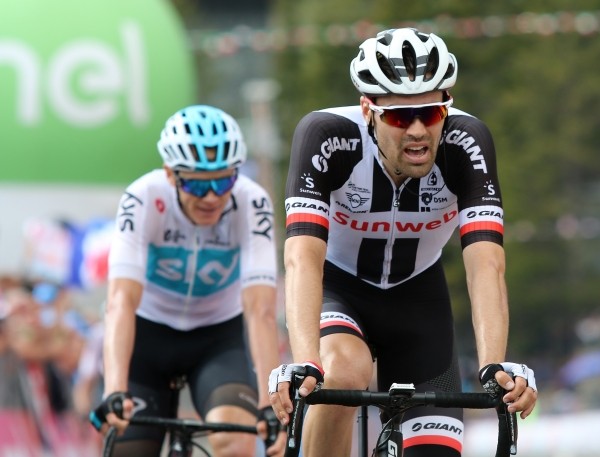 Dumoulin treft Froome niet in Giro 2019