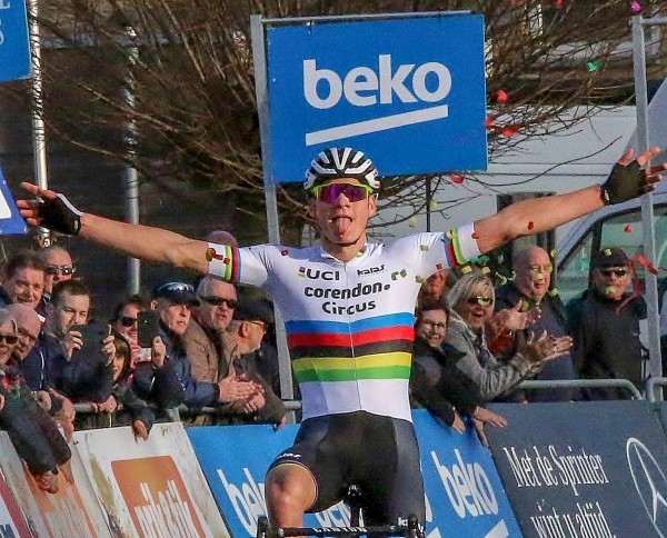 Van der Poel sluit seizoen af in stijl