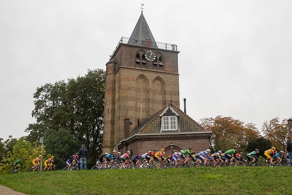 Slotrit Olympia´s Tour voert van Neede naar Tiel