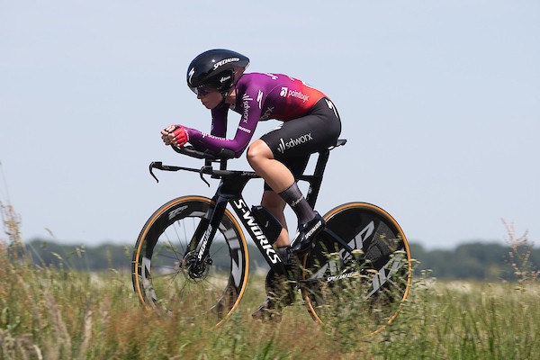 Vollering wint ook tijdrit in Zwitserland