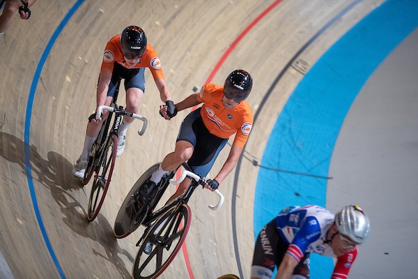 Hoppezak en Heijnen leiden in Rotterdam