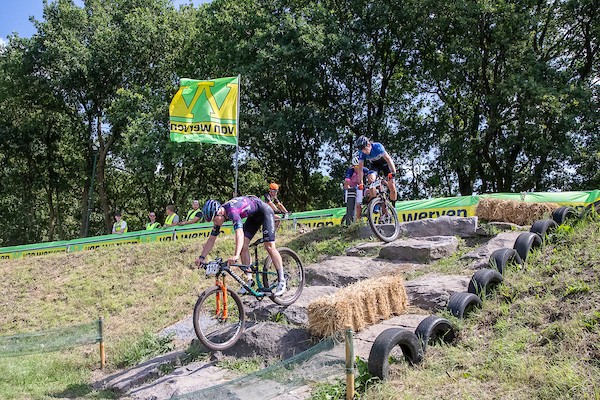 KNWU luidt noodklok over toekomst mountainbike