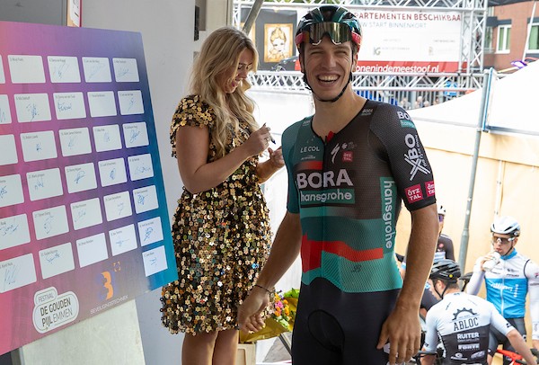 Vijfde en zesde Nederlander stappen uit in Giro d'Italia