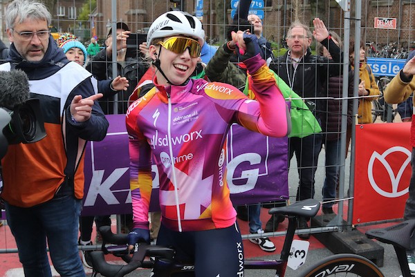 Twee op twee voor Wiebes in Baloise Ladies Tour