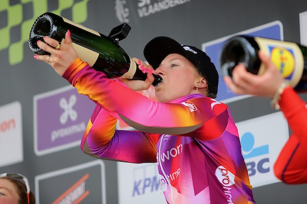 Wiebes rondt af in stijl in Baloise Ladies Tour