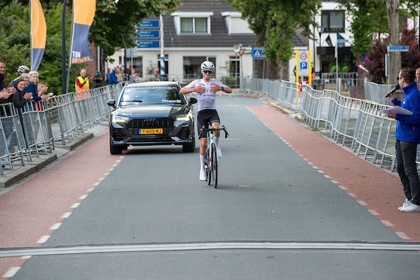 Bram Danklof wint Junioren Rundfahrt