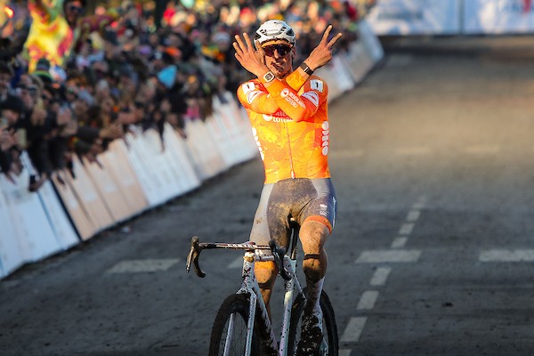 Nummer 7 voor Mathieu van der Poel