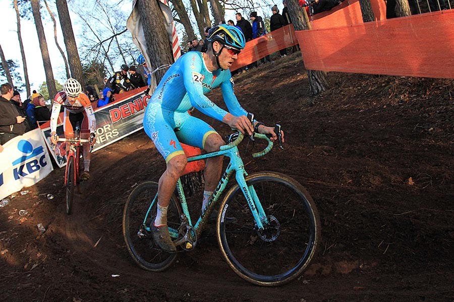 Van der Poel veertiende in Heusden-Zolder